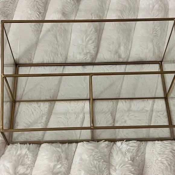 Gold Geometric Orgnaizer - Picture 2 of 2